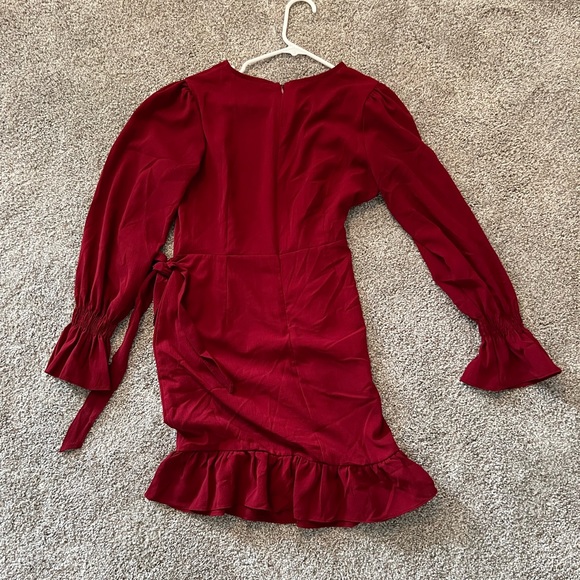 2/$40 VDAY Women wine red ruffle front wrap dress long sleeve burgundy medium - Picture 7 of 11